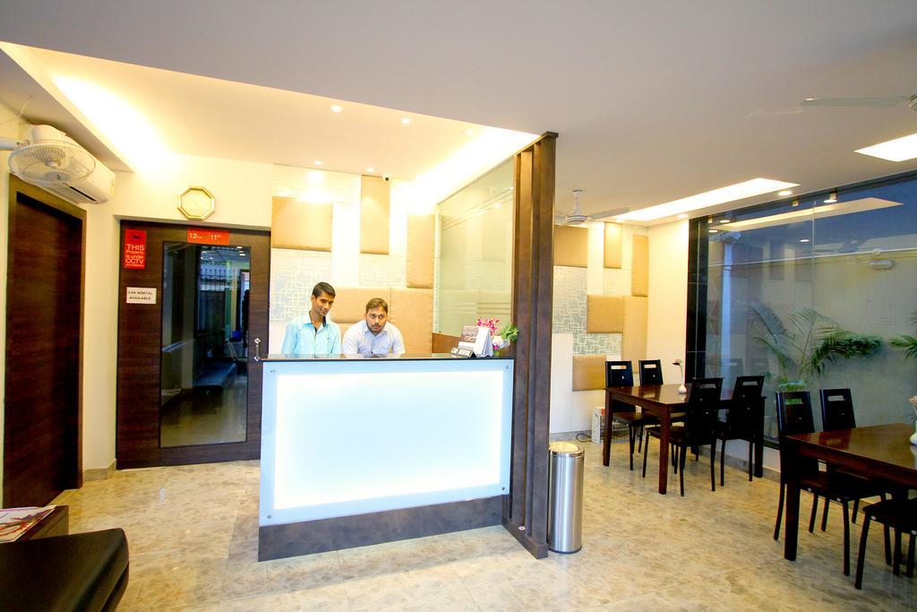 כלכותה Crest Inn מראה חיצוני תמונה